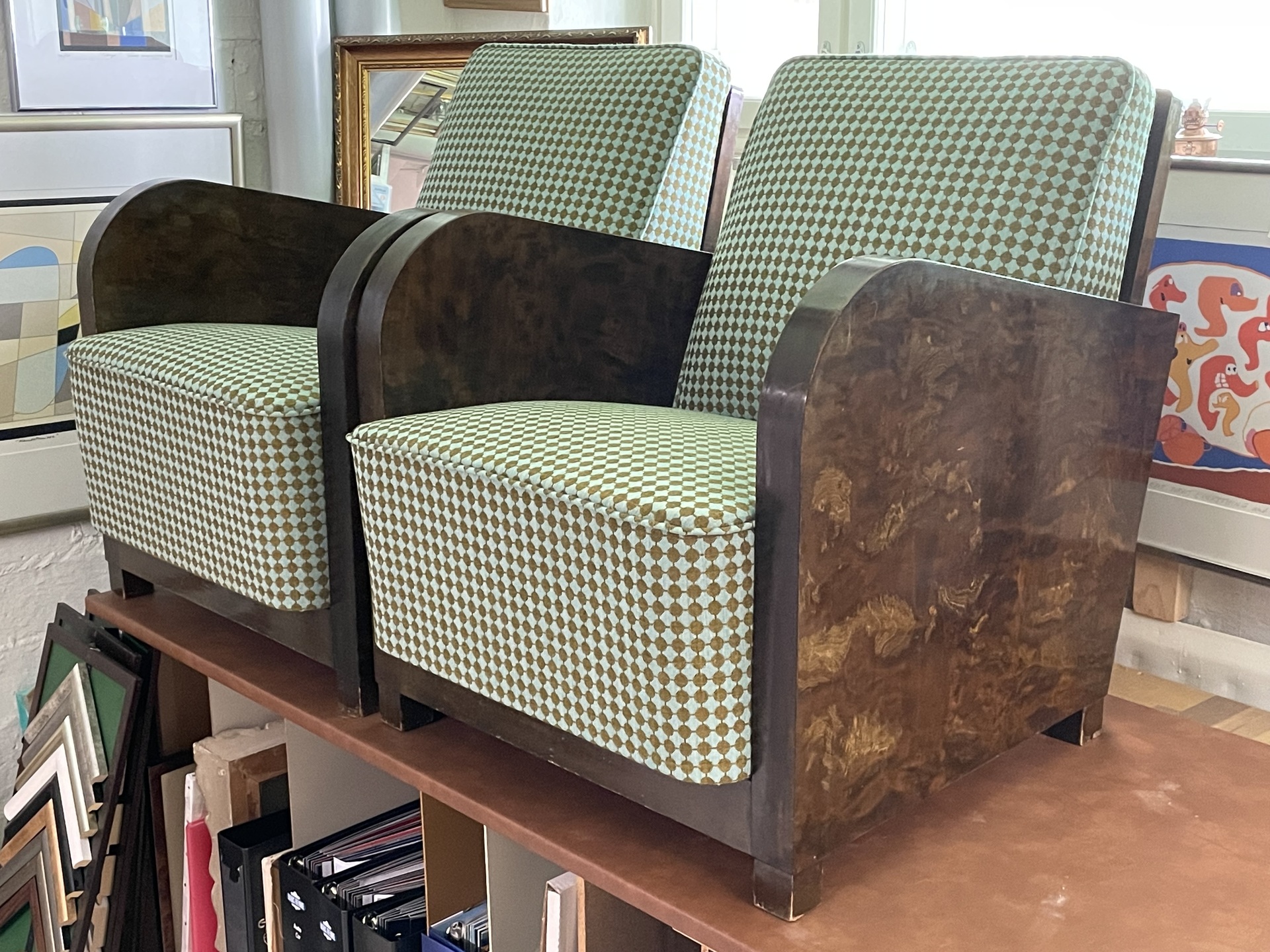 Pormestari-tuolien verhoilu- ja entisöintityö